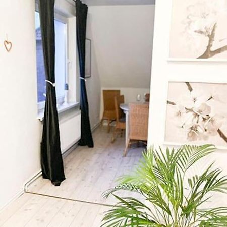 Modernes Apartment Mit Balkon Free Parking Netflix Celle Exterior photo