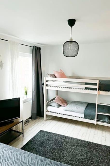 Modernes Apartment Mit Balkon Free Parking Netflix Celle Exterior photo